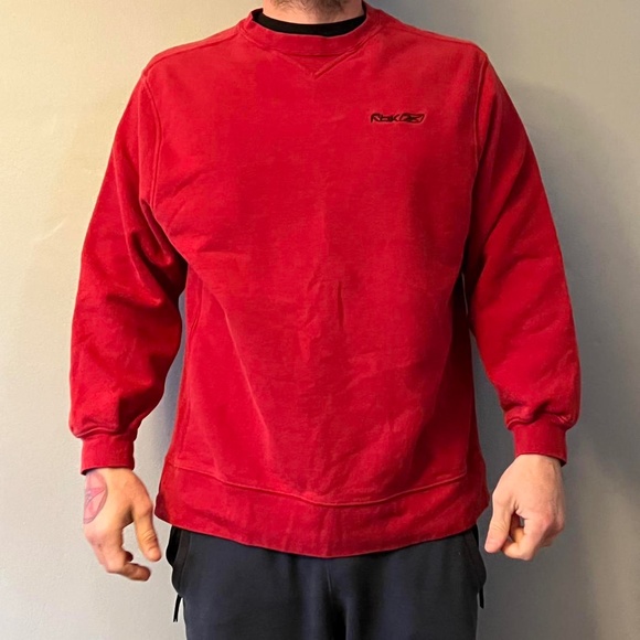 Vintage Reebok Essential Y2K Heavyweight Red Pullover Crewneck Sweatshirt L - Picture 3 of 4